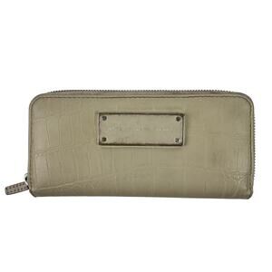 Marc By Marc Jacobs Wallet Beige Crocodile Embossed Leather Zip Around USED